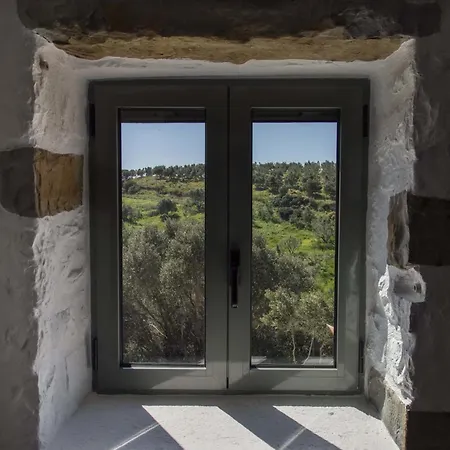 Afentiko Pigadi Vila