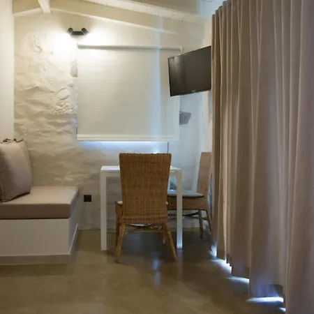 Afentiko Pigadi * Methoni (Messenia)
