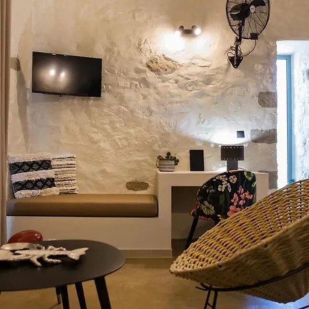 Afentiko Pigadi Villa *