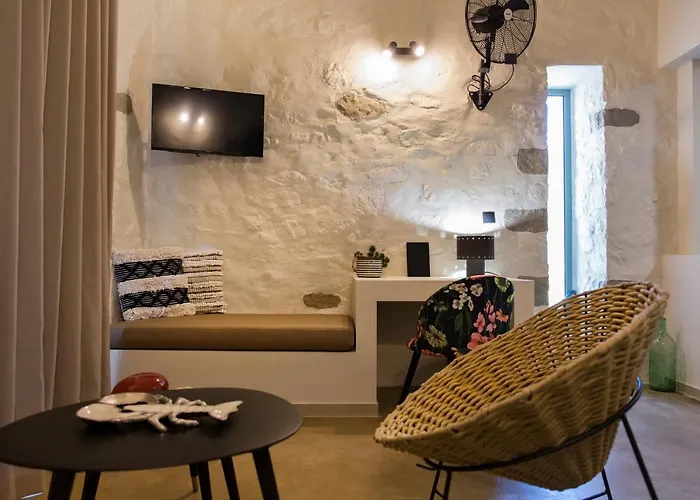 Afentiko Pigadi Villa *